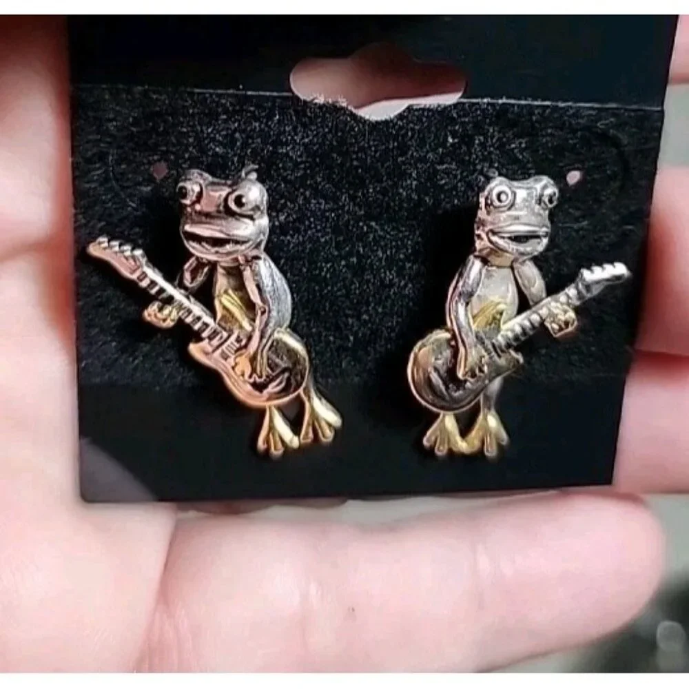 Novelty Articulated Earrings Frog Playing Guitar Silver Gold‎ Toned Post Pierced